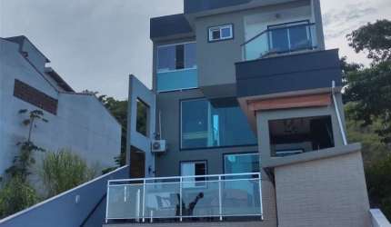Excelente triplex no Jardim Guanabara - Macaé RJ.