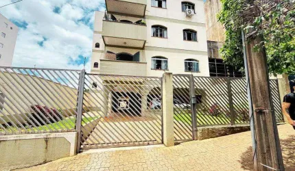 Apartamento no Edifício Guarapari na Rua Espirito Santo.