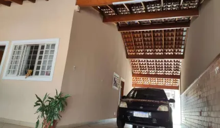 CASA NO  JARDIM DOS ALPÊS, PERTO ESTÁDIO DO CAFÉ.