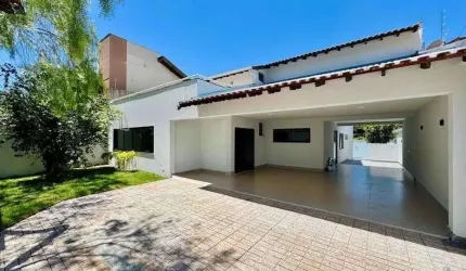 Casa de Alto Padrão à Venda no Bairro Mediterrâneo  Londrina, Paraná