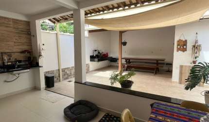 Casa com 3 quartos à venda na Rua Bethoven, Sem, Parque Residencial Laranjeiras, Serra, 237 m2 por R$ 900.000