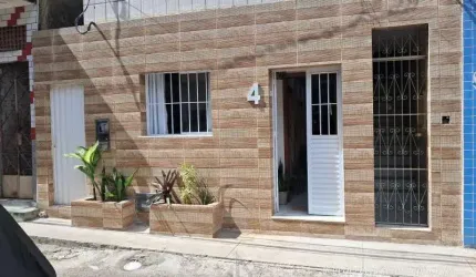 Casa terrea com edícula, área total 141,52 m² dividido em 4/4, uma suíte master closet, área gourmet, piscina, reformada vender Vila Rui Barbosa Salva