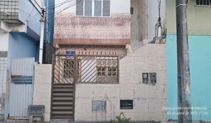 Casa prédio com 90 m², 2 quartos, sala, cozinha e banheiro no Final de Linha Boca Rio na Helio Machado rua do Canal próximo centro Convenções a venda
