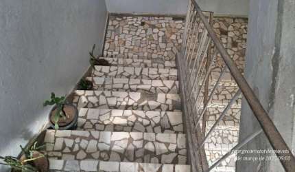 Apartamento estilo Urbis com 2/4 no segundo andar, precisando reforma vender no Cabula VI Salvador Bahia