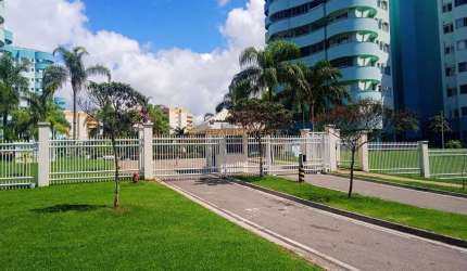 Apartamento na Barra da Tijuca de 2 Quartos com 77 m²
