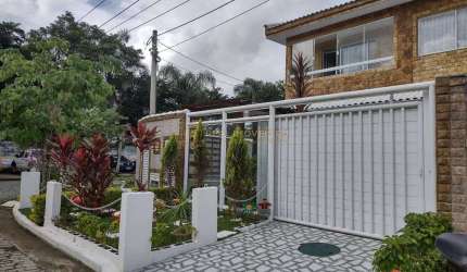 Casa Duplex a Venda em Vargem Pequena com 4 Quartos