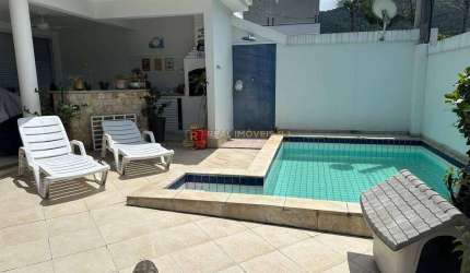 Casa Duplex com 4 Quartos a Venda em Vargem Grande
