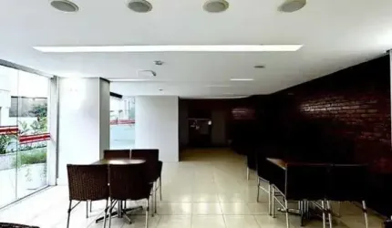 Apartamento com 2 Quartos no Condomínio Jardins do Valqueire