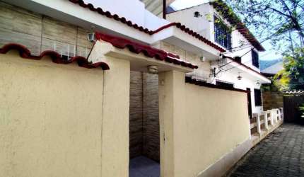 Casa , com 2 Quartos a Venda no Grajaú