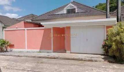 Casa Duplex , com 3 Suítes em Vargem Grande