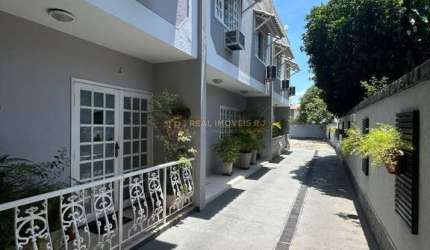 Casa Triplex no Anil de 4 Quartos com 180 m²