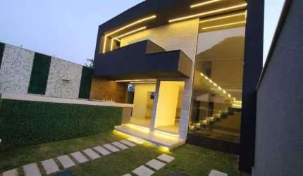 Casa , com 4 suites no Recreio dos Bandeirantes