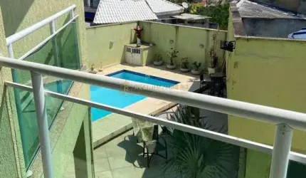 Excelente Casa  ,na Estrada Roberto Burle Marx em Barra de Guaratiba