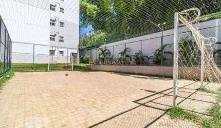 Apartamento de 3 Quartos com Armários Embutidos na Taquara