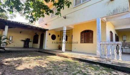 Casa em Araruama - 5 Quartos - (3 Suítes) - R$ 600.000,00 - Coqueiral