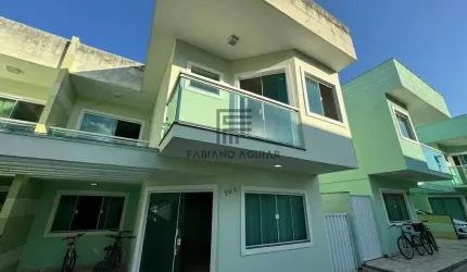 Casa em Araruama, 4 quartos (3 suítes) - R$ 380.000,00 - Praça da Bandeira