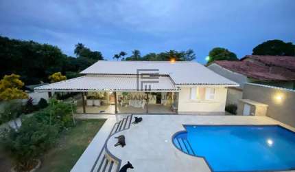 Casa em Araruama, 7 Quartos (4 suítes) – R$ 1.400.000,00 - Pontinha