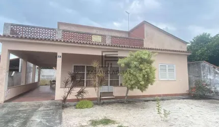 Casa em Araruama, 3 quartos - R$ 450.000,00 - Coqueiral- Araruama