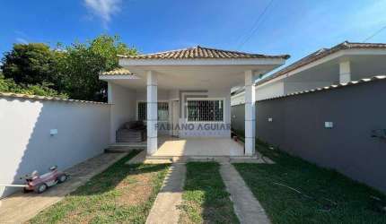 Casa em Araruama, 2 quartos (1 suíte) - R$ 380.000,00 - Coqueiral