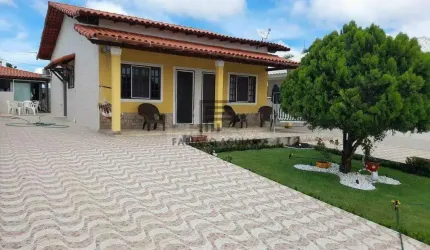 Casa em Araruama (2 Quartos - 1 Suíte) - R$ 450.000,00 - Cond. Barão de monte belo