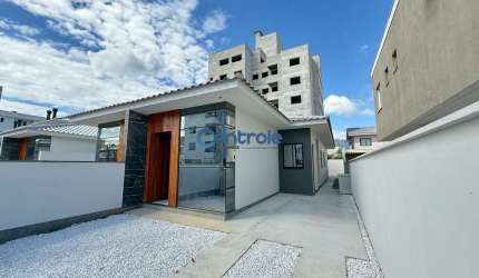 Casa com 3 quartos à venda na Avenida Aleixo Alves de Souza, 171, Nova Palhoça, Palhoça por R$ 475.000