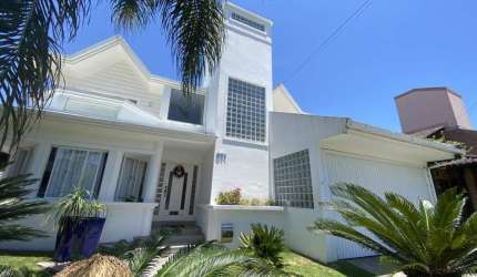 Casa para Venda em Florianópolis, Jurerê Internacional, 4 dormitórios, 2 suítes, 3 banheiros, 2 vagas