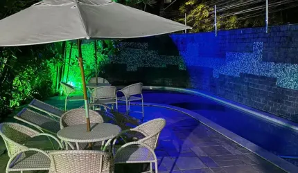 Apartamento 2 Quartos na Torre | Pronto para Morar | Móveis Fixos
