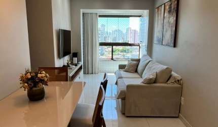 APARTAMENTO NO PRADO | 3 QUARTOS (1 SUITE) | VARANDA | REFORMADO | ANDAR ALTO