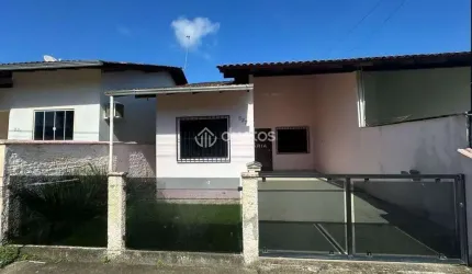 Casa com 2 dormitórios à venda por R$ 320.000,00 - Rio Branco - Brusque/SC