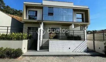 Casa com 3 dormitórios à venda, 75 m² por R$ 550.000,00 - São Pedro - Brusque/SC