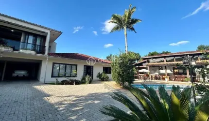 Casa com 5 dormitórios à venda, 500 m² por R$ 3.300.000,00 - Maluche - Brusque/SC