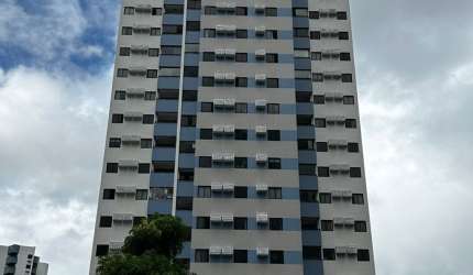 Apartamento com 3 quartos, sendo 1 suíte em Casa Forte, Recife/PE