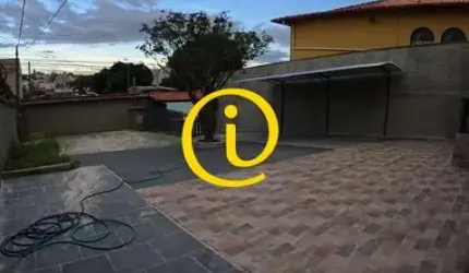 Casa com 3 quartos para alugar na Santa Terezinha, Belo Horizonte  por R$ 4.450