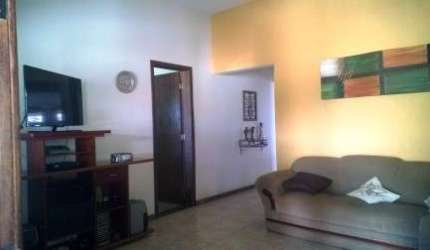 Casa com 5 quartos à venda no Centro, Jaboticatubas  por R$ 600.000
