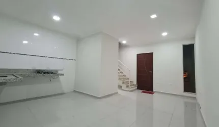 Casa à Venda em Jardim São Carlos, Sorocaba - SP