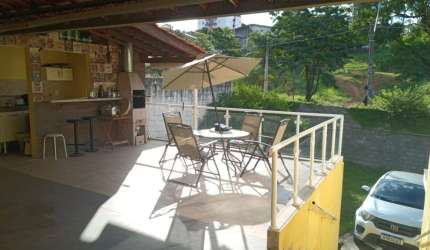 Excelente Casa Assobrada à Venda – Conforto, Espaço e Funcionalidade