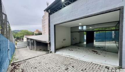 Barracão / Galpão / Depósito com 4 salas para alugar no Velha, Blumenau , 820 m2 por R$ 15.000