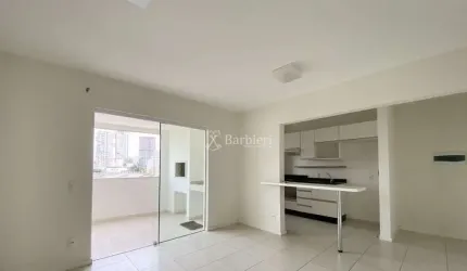 Apartamento com 2 quartos para alugar no Centro, Blumenau , 76 m2 por R$ 2.700