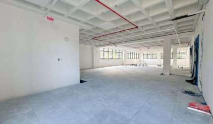 Ponto comercial com 1 sala para alugar na Vila Nova, Blumenau , 374 m2 por R$ 18.700