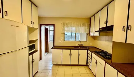Apartamento com 3 quartos para alugar na Vila Nova, Blumenau , 120 m2 por R$ 2.800