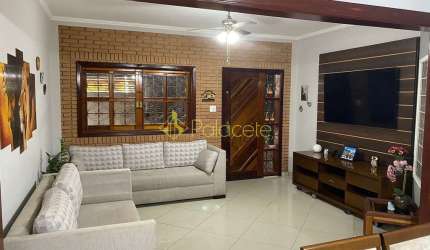 Casa à venda 5 Quartos, 2 Suites, 2 Vagas, 300M², Parque das Nações, Pindamonhangaba - SP