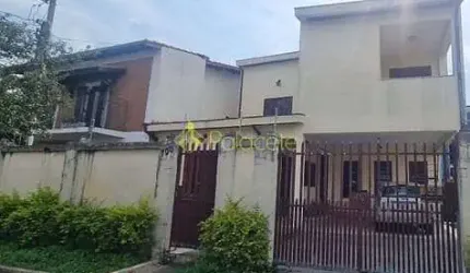 Casa à venda 4 Quartos, 1 Suite, 4 Vagas, São Benedito, Pindamonhangaba - SP