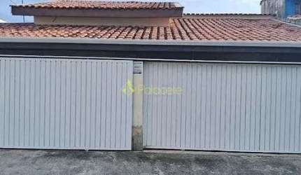 Casa à venda 3 Quartos, 1 Suite, 2 Vagas, 300M², Carangola, Pindamonhangaba - SP