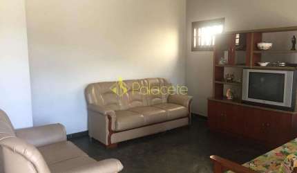 Casa à venda 5 Quartos, 2 Suites, 5 Vagas, 200M², Centro, Caraguatatuba - SP