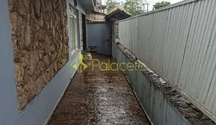 Casa à venda 3 Quartos, 1 Suite, 3 Vagas, 300M², Pedregulho, Guaratinguetá - SP