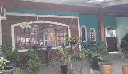Casa à venda 3 Quartos, 1 Suite, 3 Vagas, 350M², Crispim, Pindamonhangaba - SP