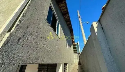 Casa à venda 3 Quartos, 1 Suite, 2 Vagas, 300M², Jardim América, Taubaté - SP