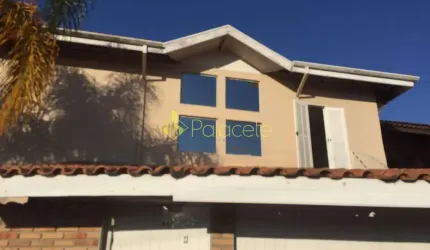 Casa à venda 3 Quartos, 1 Suite, 2 Vagas, 300M², Residencial Mombaça, Pindamonhangaba - SP