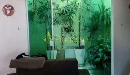 Casa à venda 3 Quartos, 2 Suites, 4 Vagas, 250M², Residencial Village Santana, Guaratinguetá - SP