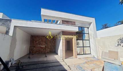 Casa à venda 3 Quartos, 1 Suite, 2 Vagas, 176M², Res. Santa Clara, Pindamonhangaba - SP